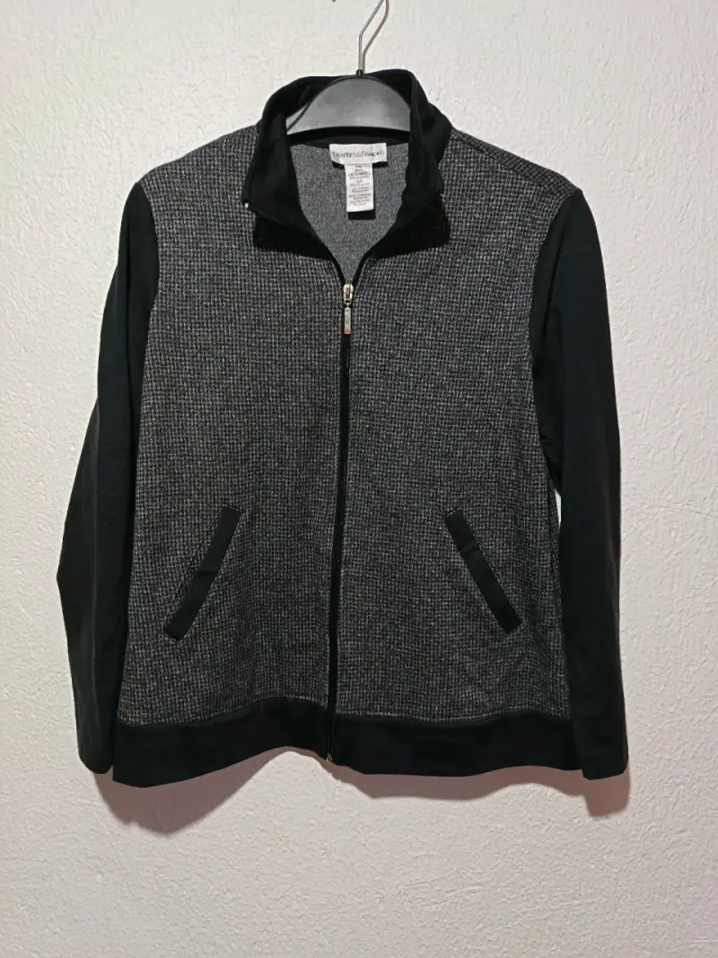 Chaqueta gris con cremallera - 1