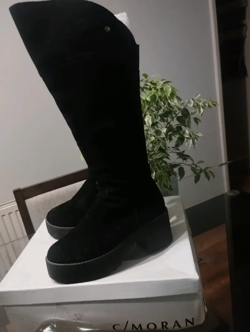 Botas altas negras de cuero gamuza tipo bucaneras - 3