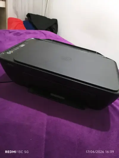Impresora multifuncional HP negra - miniatura 2