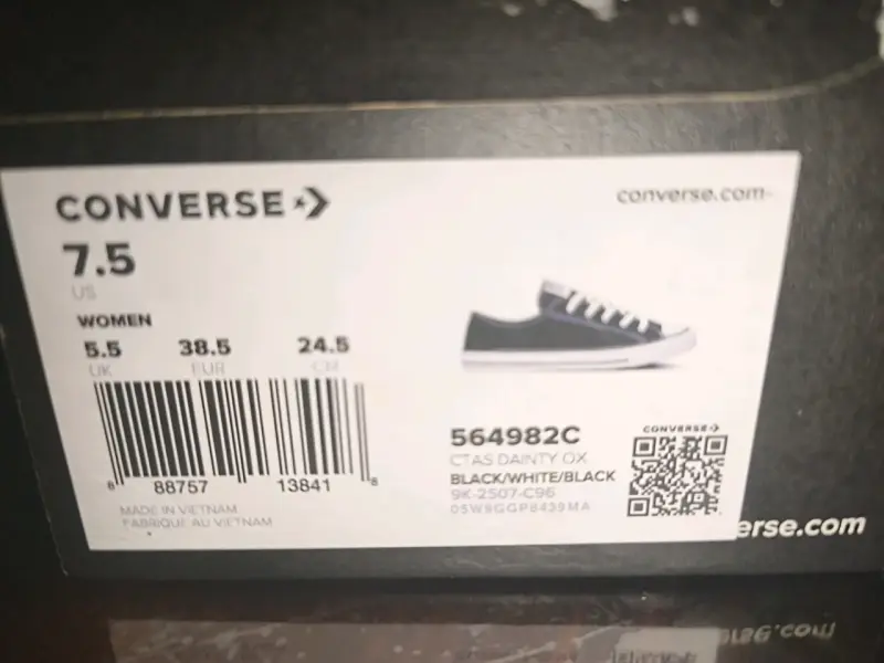 Zapatillas Converse negras talla 7.5 - 1