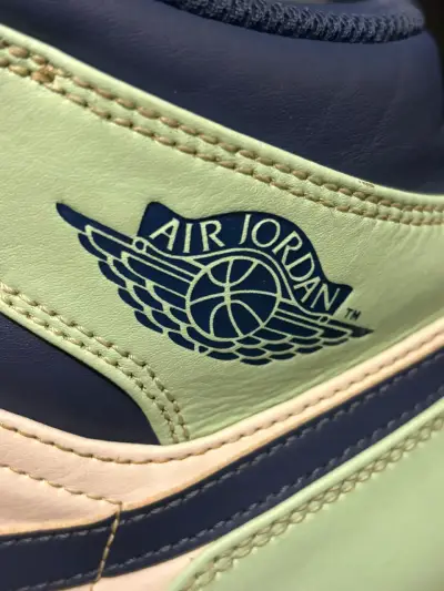 Zapatillas Jordan azul y verde - miniatura 4