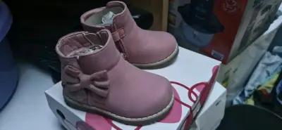 Botines rosados para niña - miniatura 2