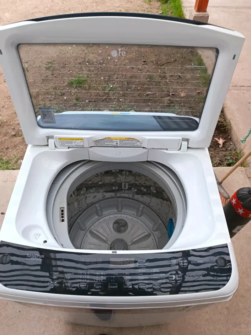 Lavadora LG de 9kg - 3