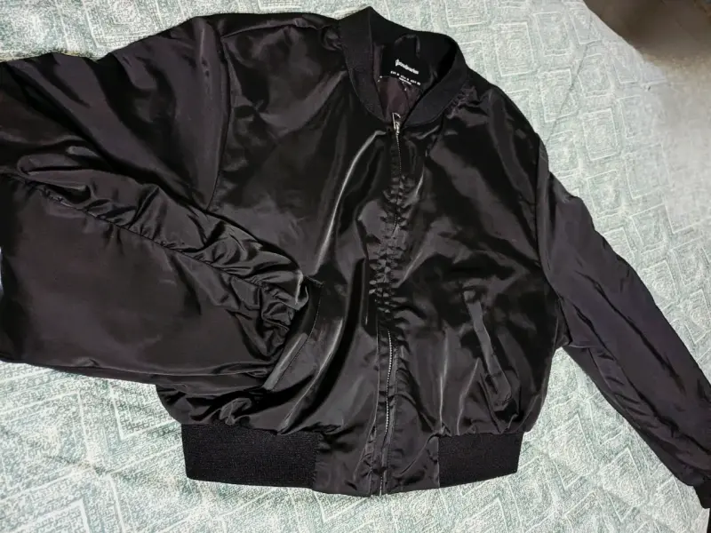 Chaqueta bomber negra Stradivarius - 2