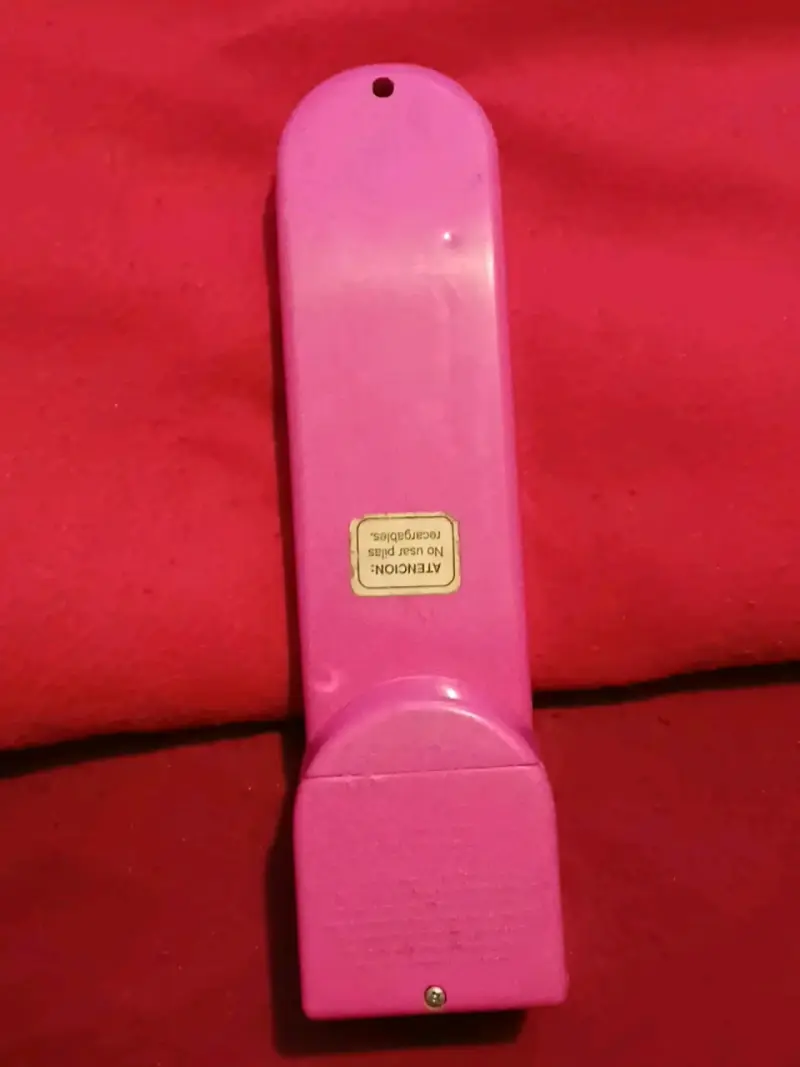 Teléfono vintage rosado telefono Milton Bradley - 2