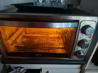 Horno eléctrico usado color gris - miniatura 1