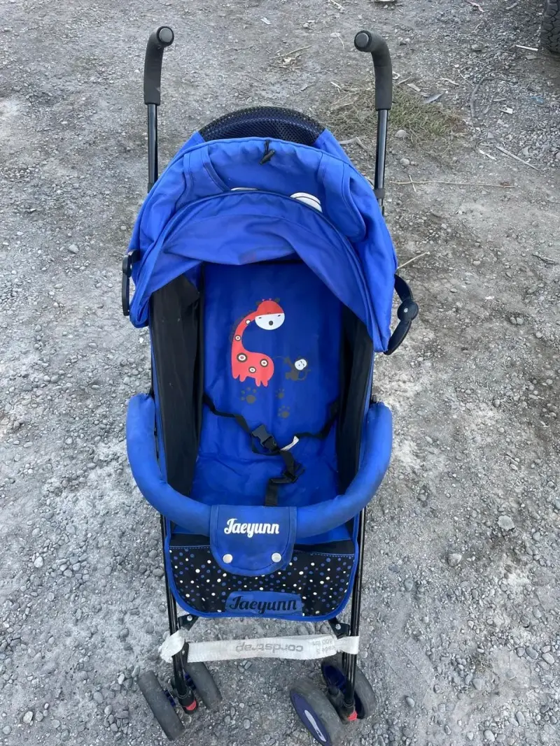 Coche de bebé azul - 1