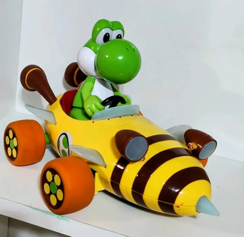 Auto de Yoshi, sin control