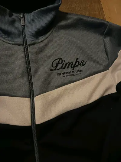 Conjunto PIMPS estilo urbanodeportivo azul y negro - miniatura 2