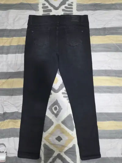 Jeans skinny negros - miniatura 2