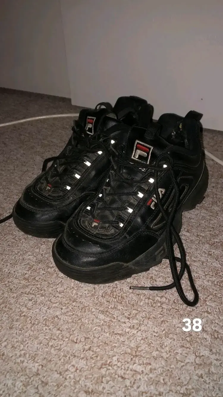 Zapatillas FILA negras - 1