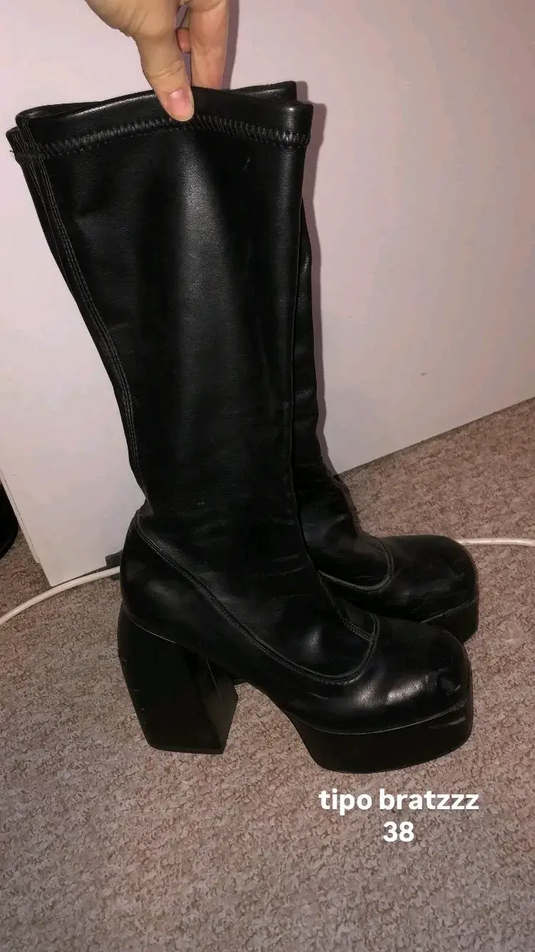 Botas negras plataforma BRATZ