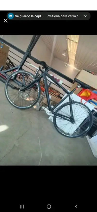 Bicicleta de carrera negra - miniatura 2