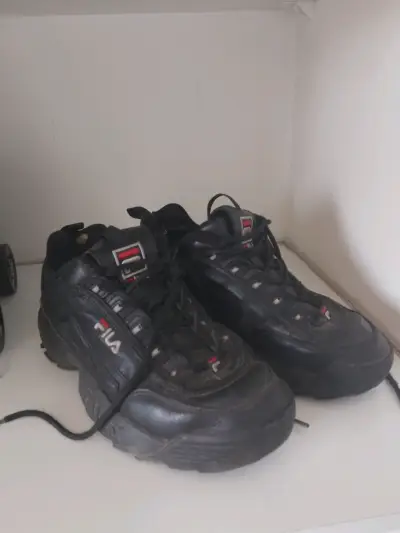 Zapatillas FILA negras - miniatura 3