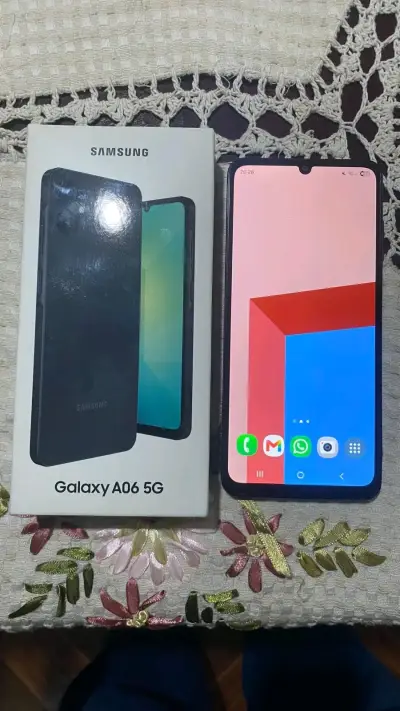 Samsung Galaxy A06 5G en caja - miniatura 1