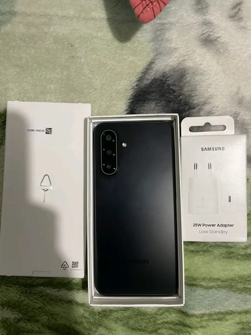 Galaxy A17 5G con cargador - 4