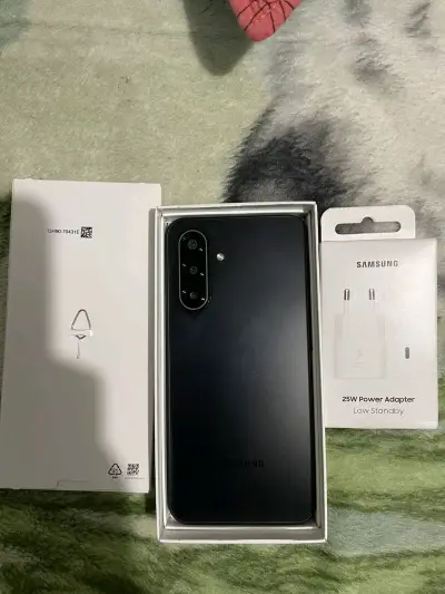 Galaxy A17 5G con cargador - miniatura 4