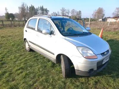Chevrolet spark Lt motor 800 - miniatura 1