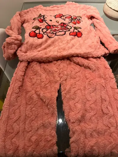 Lote de pijamas de invierno para mujer nuevos - miniatura 1
