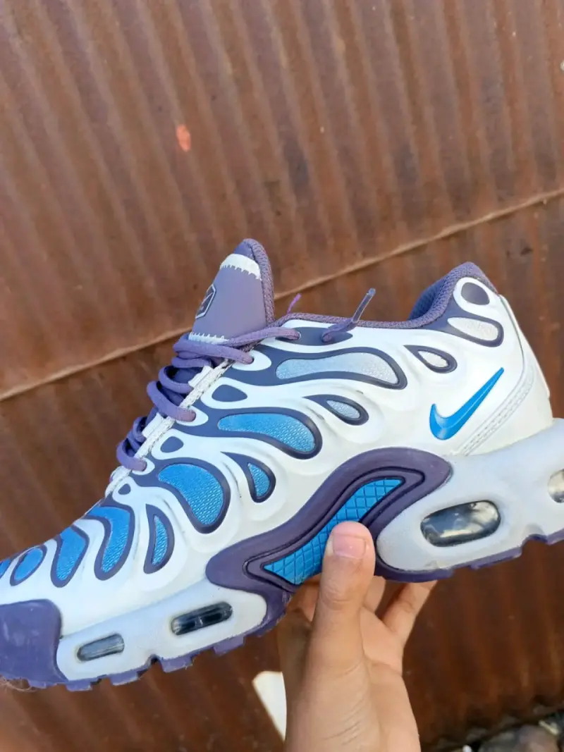 Zapatillas Nike Air max plus drift azulesy moradas - 4