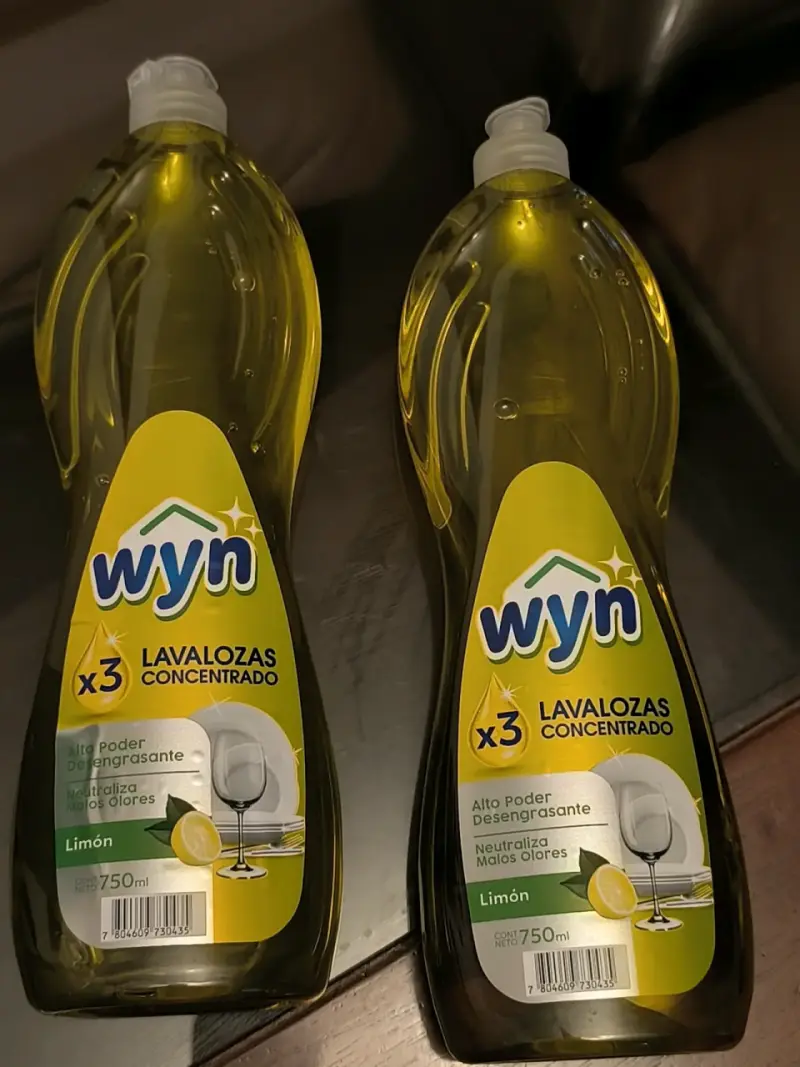 Líquido lavalozas concentrado Wyn limón
