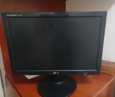 Monitor LG  14pulgadas - miniatura 1