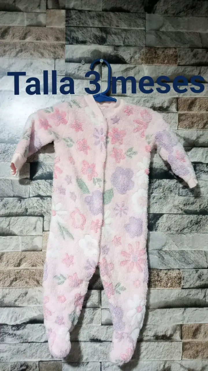 Pijama bebé rosado floral
