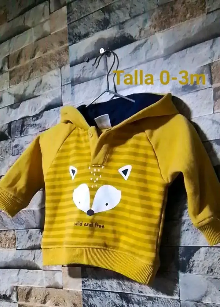 Polerón bebé amarillo con capucha
