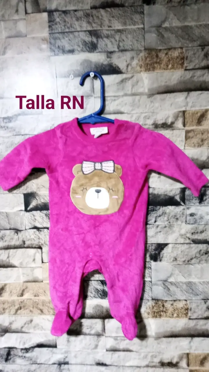 Pijama bebé con oso rosa