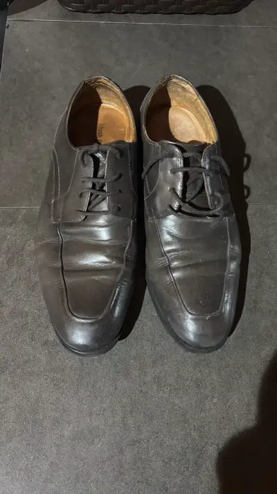 Zapatos de vestir grises usados - miniatura 1