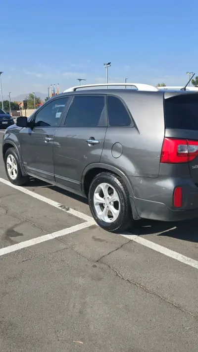 Kia sorento 2.4 awd - miniatura 2