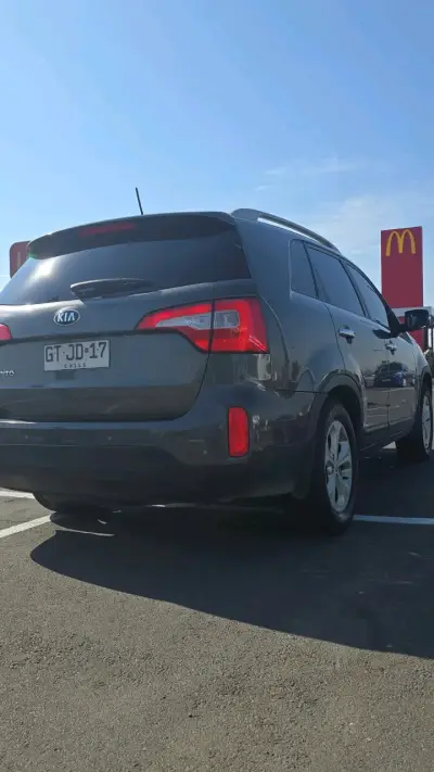 Kia sorento 2.4 awd - miniatura 3