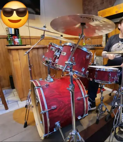 Batería acústica Mapex roja - miniatura 3