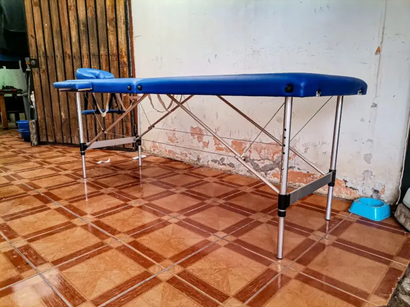 Camilla de masaje azul plegable - 4