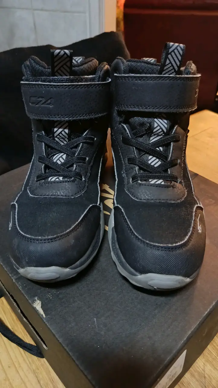Zapatillas negras deportivas - 2