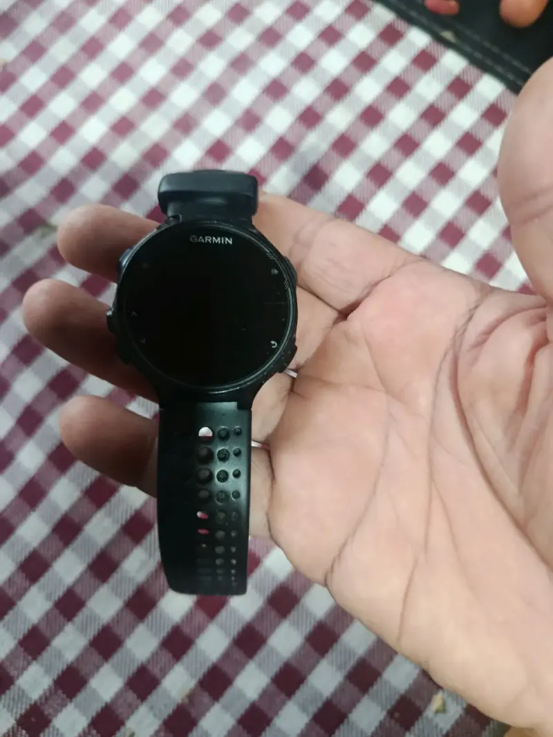 Reloj inteligente Garmin negro - 2