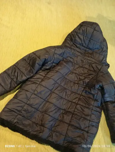 Parka negra con capucha - miniatura 2