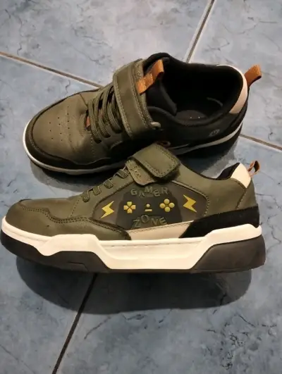 Zapatillas deportivas verde oliva - miniatura 2