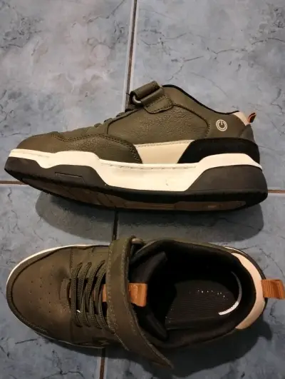 Zapatillas deportivas verde oliva - miniatura 3