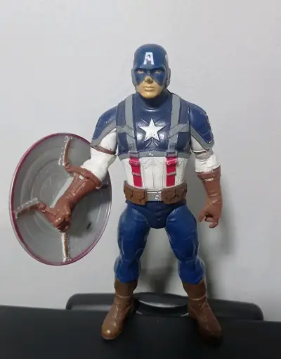 Figura de acción Capitán América - miniatura 1