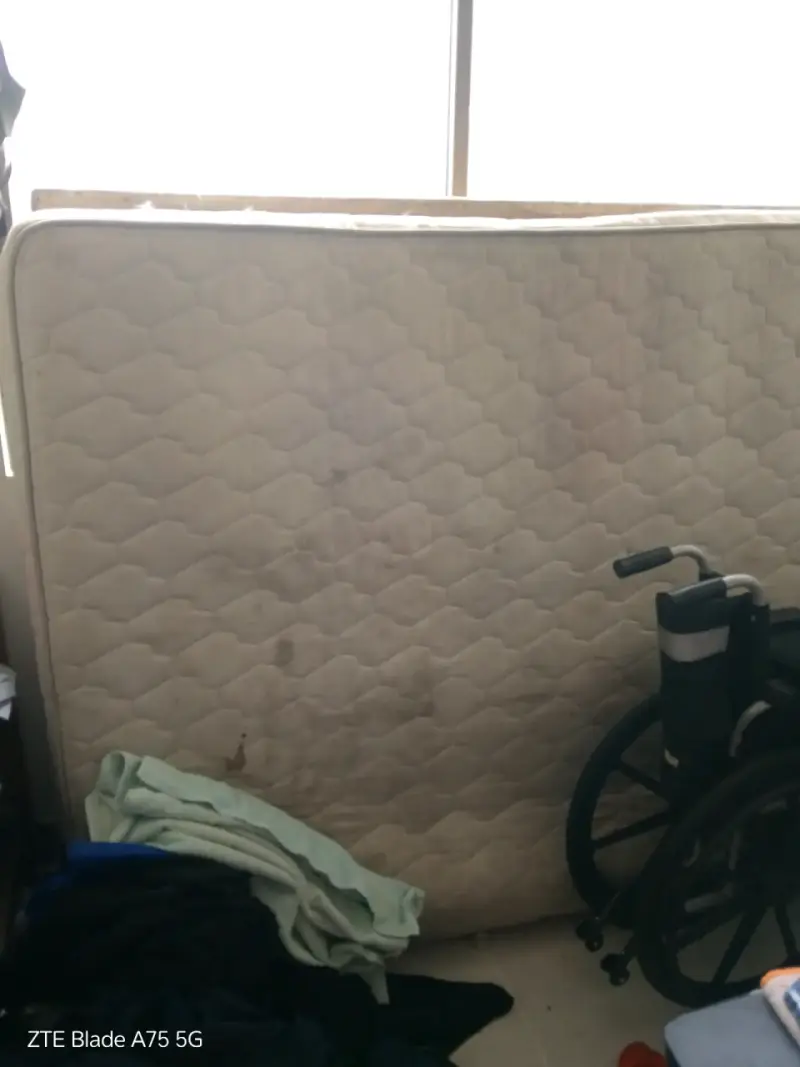 Vendo cama de 2 plazas con base