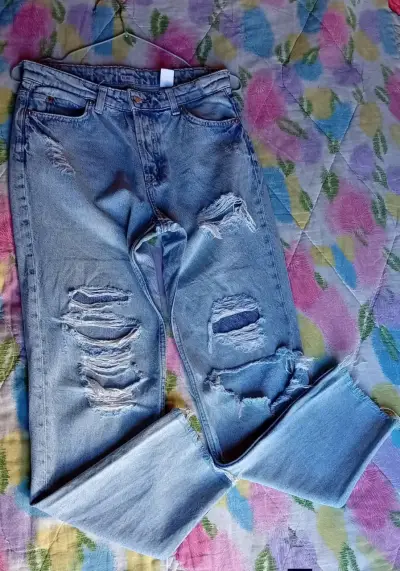 Mom Jeans rasgados azul claro - miniatura 1