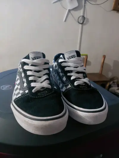 Zapatillas Vans cuadros blancos y negros - miniatura 2