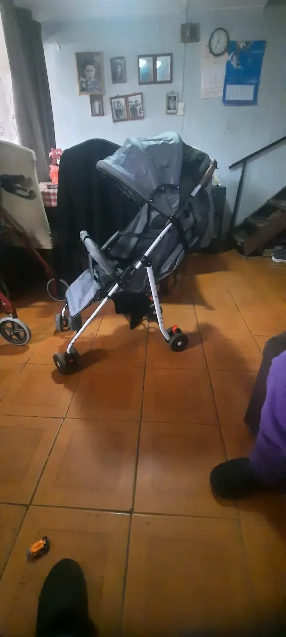 Coche para bebé plegable gris - 1