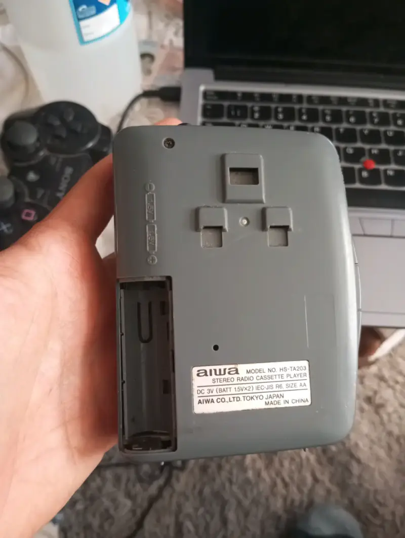Personal Audio Aiwa HS-TA203 (Para Reparar o Repue - 2
