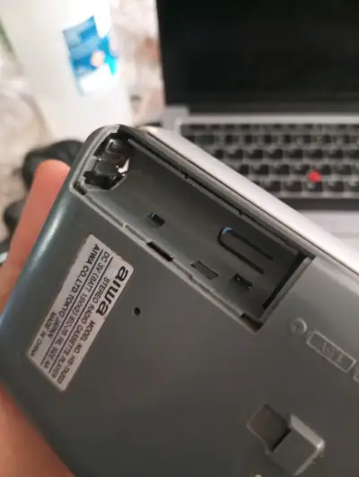 Personal Audio Aiwa HS-TA203 (Para Reparar o Repue - miniatura 4