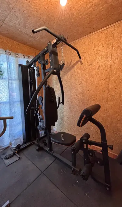 Multigimnasio para entrenamientos - miniatura 2