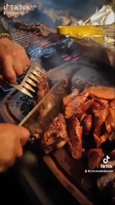 El fuego se enciende“Todo gran asado comienza - miniatura 3