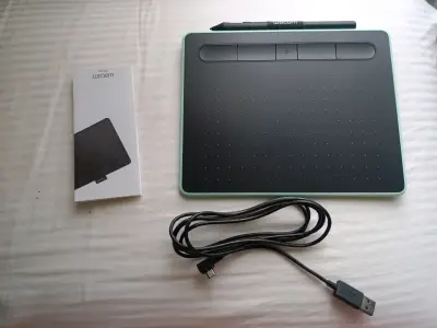 Tableta gráfica Wacom Intuos - miniatura 1