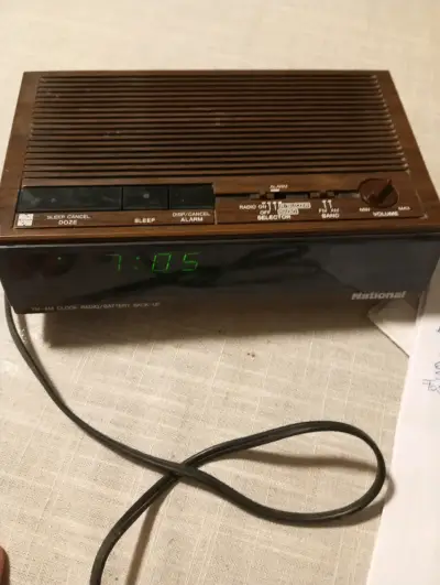 Radio Reloj Retro National RC-6065 (Mantención Hec - miniatura 2